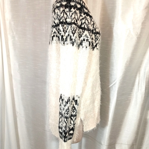 Knox Rose Fuzzy Sweater, Women, South West Knit, Round Neck, Knit, Black/Cream,M - Picture 13 of 14